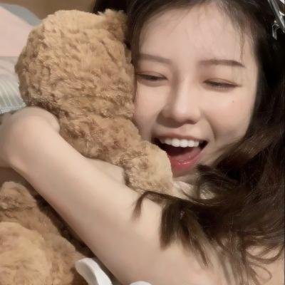 深渊幽灵海报